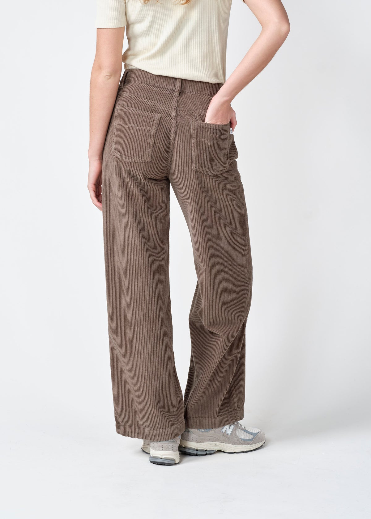 Klitmøller Collective ApS AMELIA CORD PANTS Pants Taupe