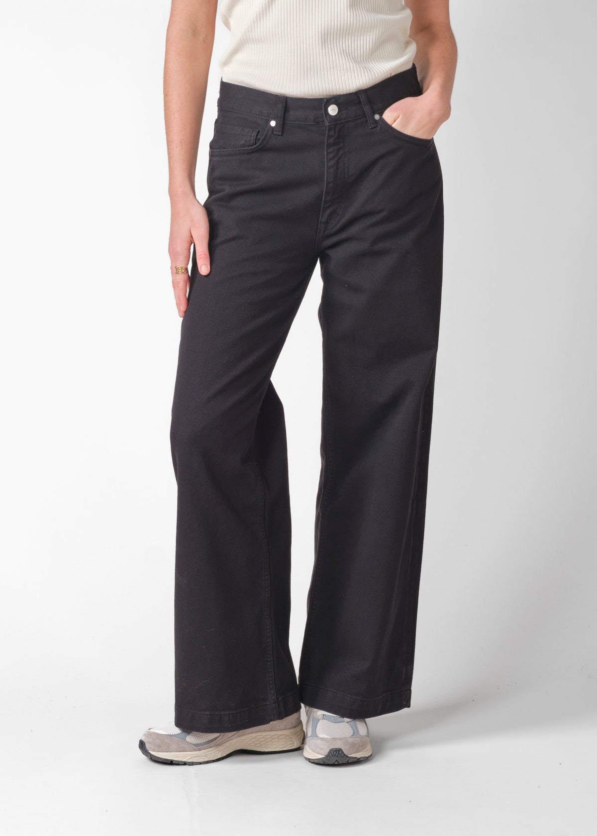 Klitmøller Collective ApS Amelia pants GOTS Pants Black wash