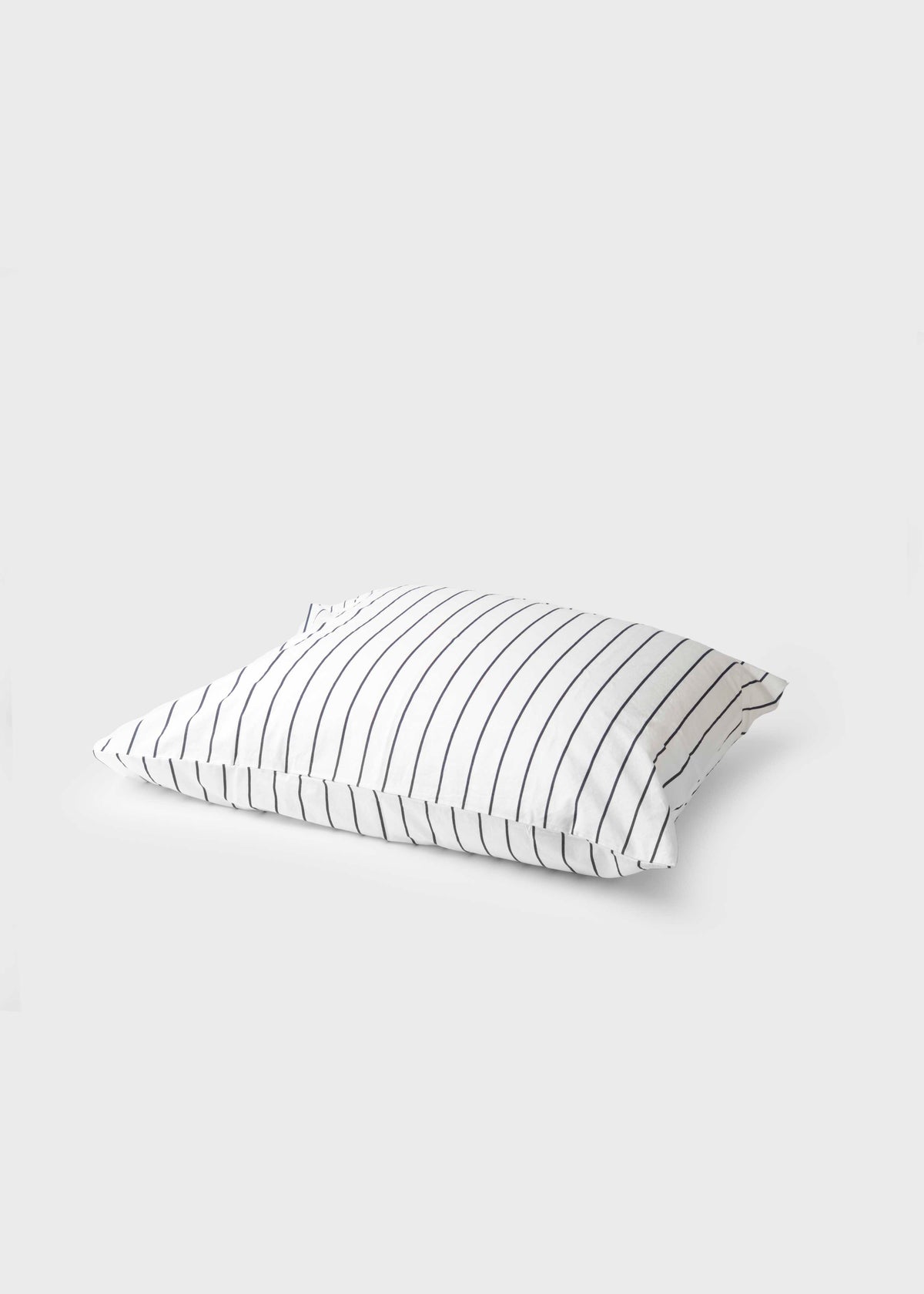 Klitmøller Collective Home Bed set - Striped - 140 x 200 + 60 x 70 Textiles White/navy