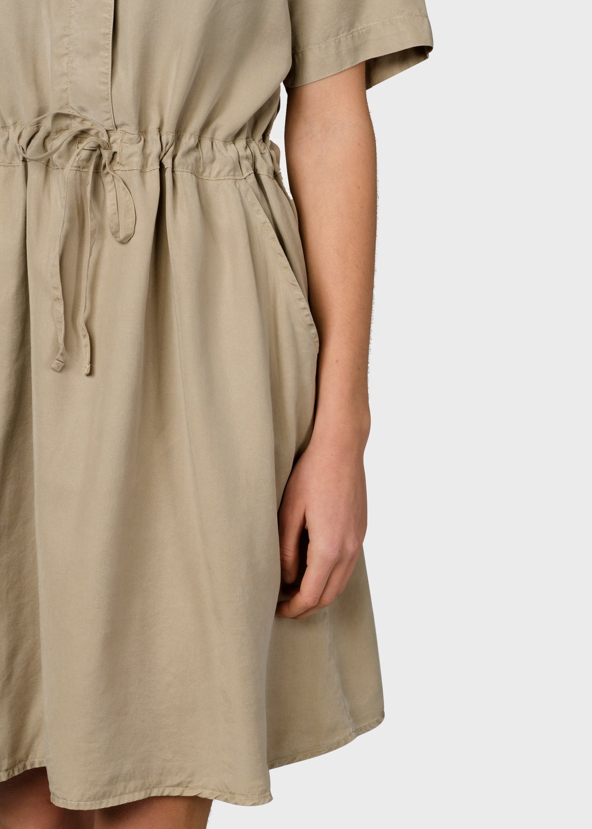 Klitmøller Collective ApS Bjørk dress Dress Sand