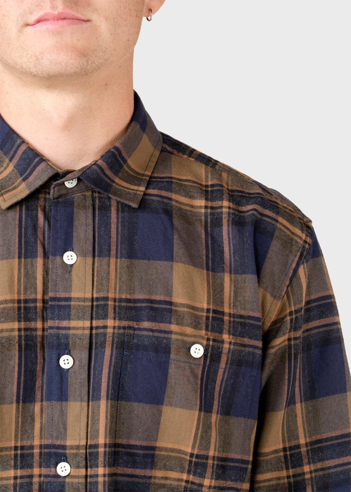 Klitmøller Collective ApS Eddie shirt Shirts Black/brown/navy