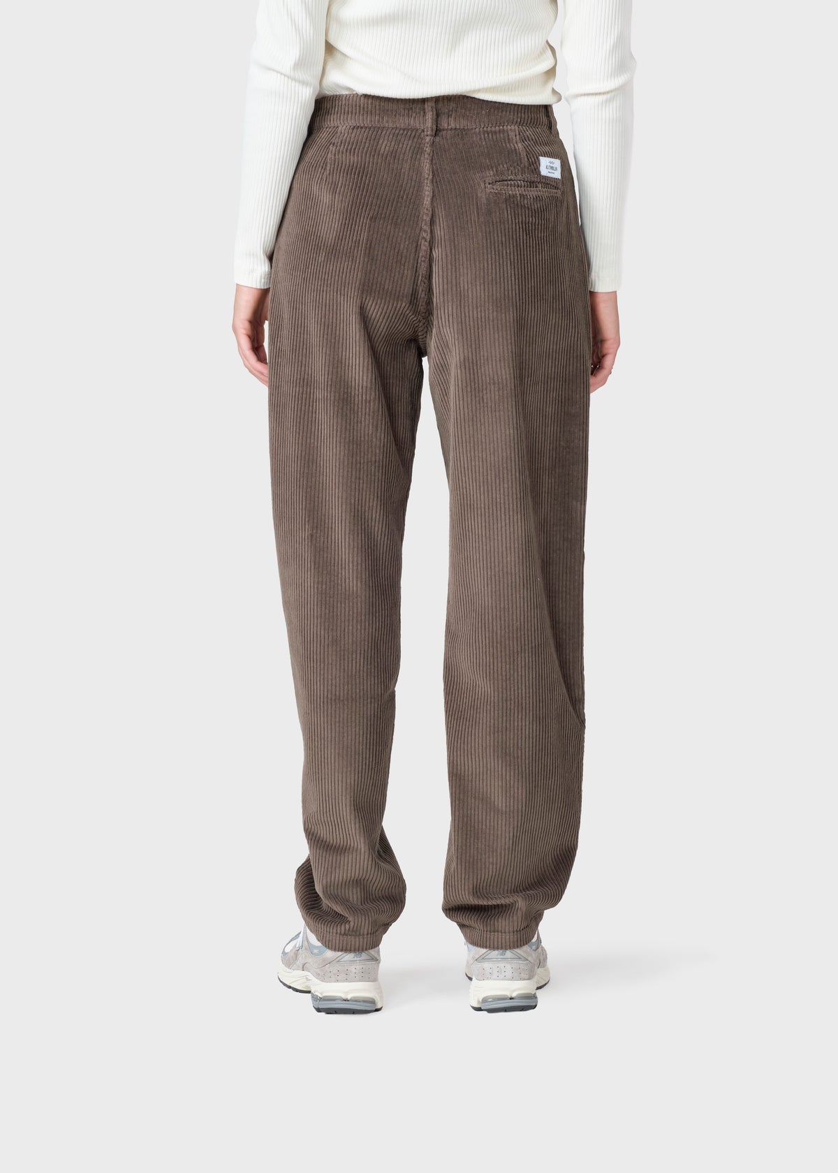 Klitmøller Collective ApS Gwen jumbo corduroy pants GOTS Pants Taupe