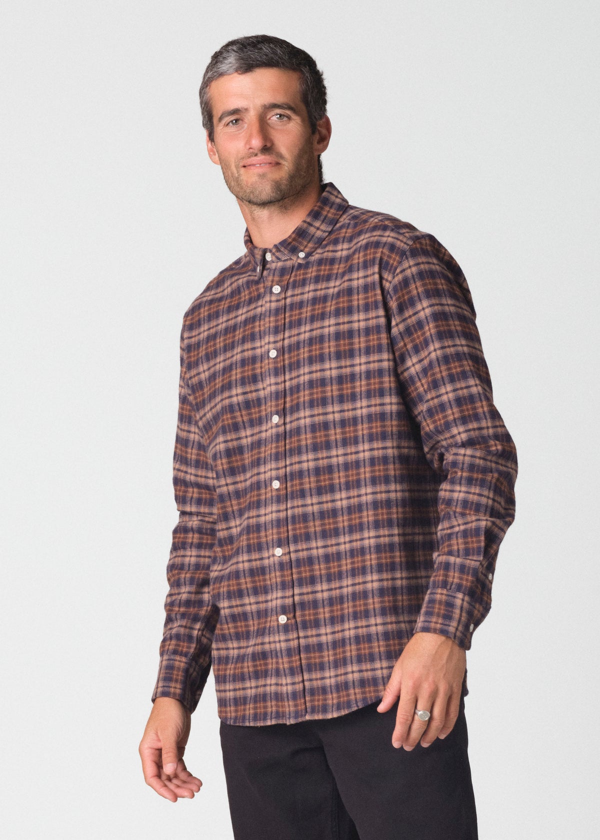 Klitmøller Collective ApS Kaj shirt GOTS Shirts Navy/cashew/taupe