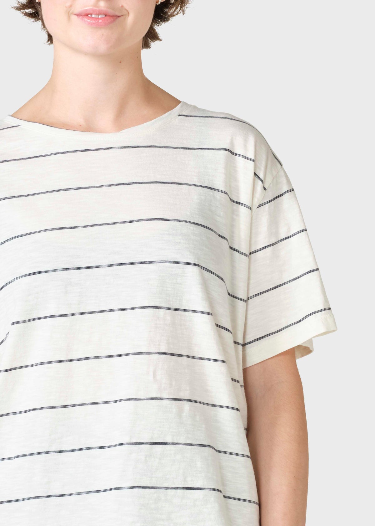 Klitmøller Collective ApS Megan tee OCS T-Shirts Cream/navy