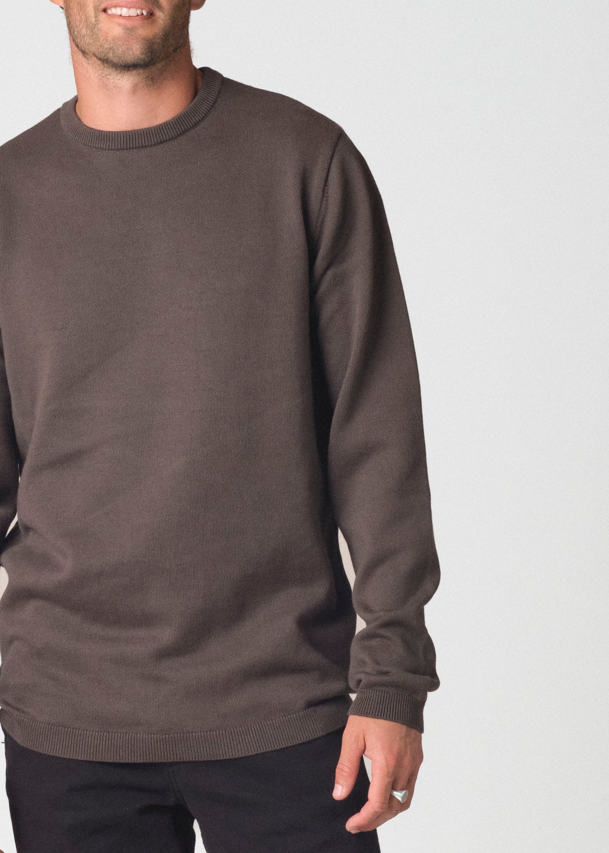 Klitmøller Collective ApS Mens basic cotton knit Knitted sweaters Olive