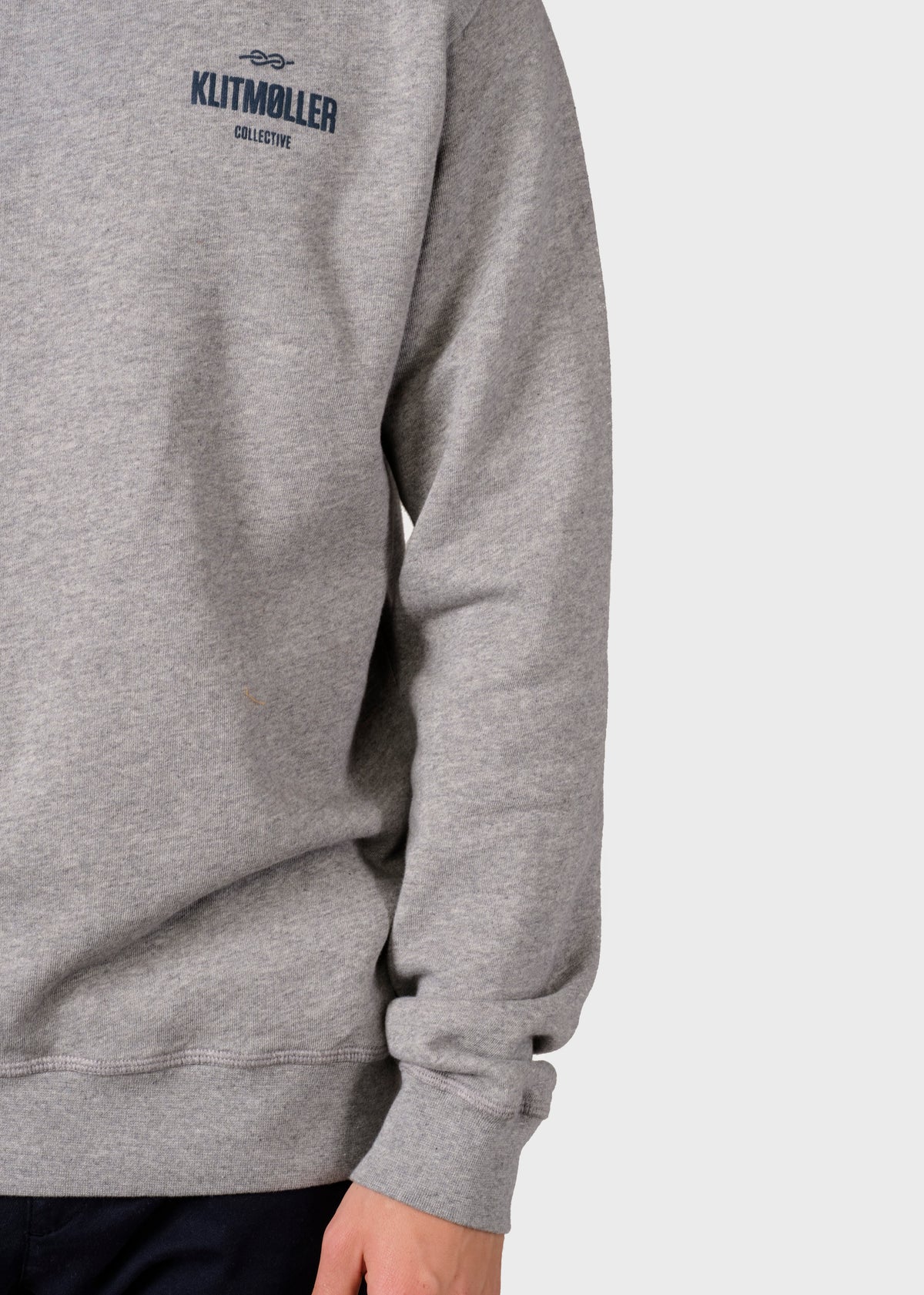 Klitmøller Collective ApS Mens small logo crew Sweatshirts Grey melange