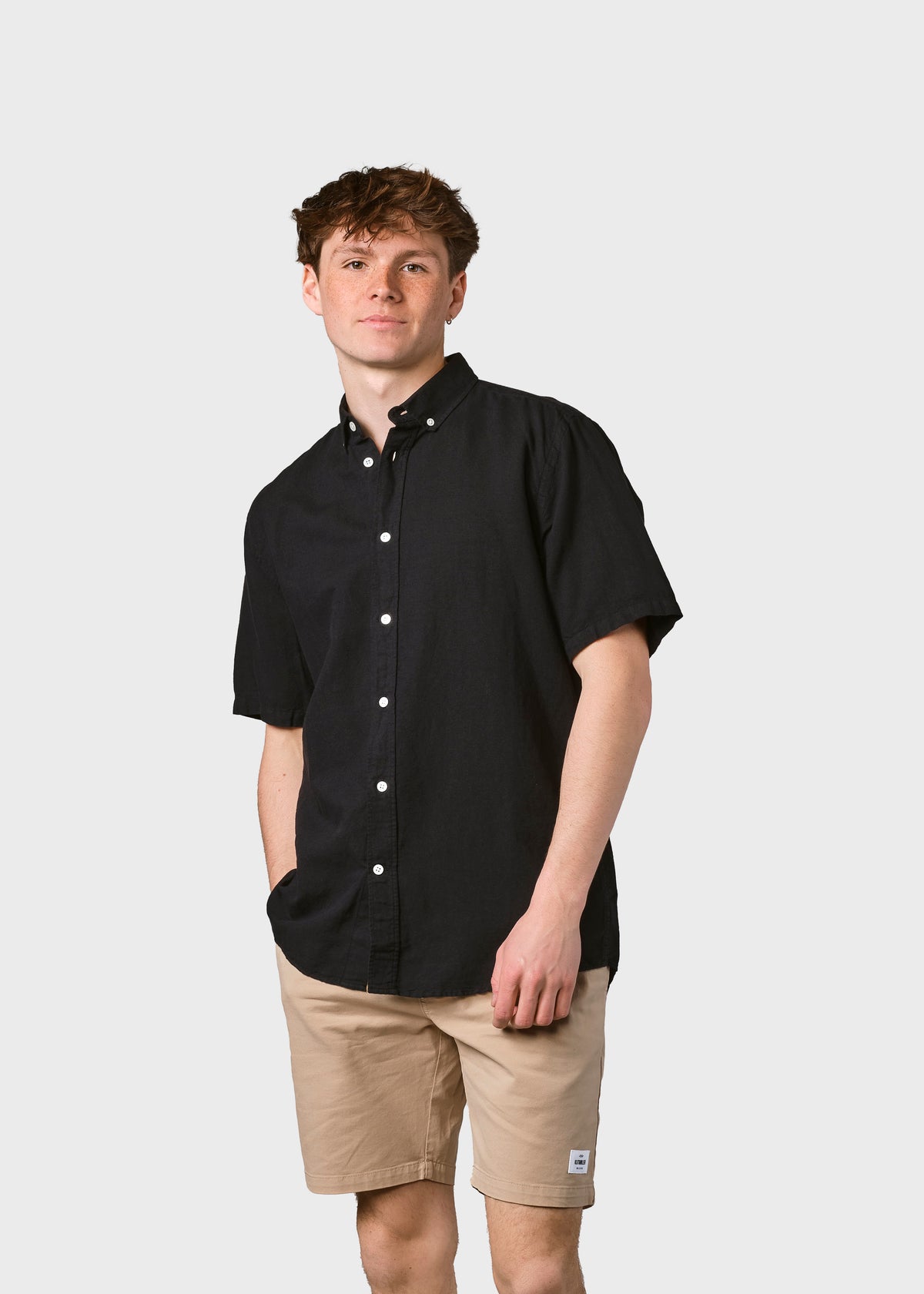 Klitmøller Collective ApS Mikkel linen shirt Shirts Black