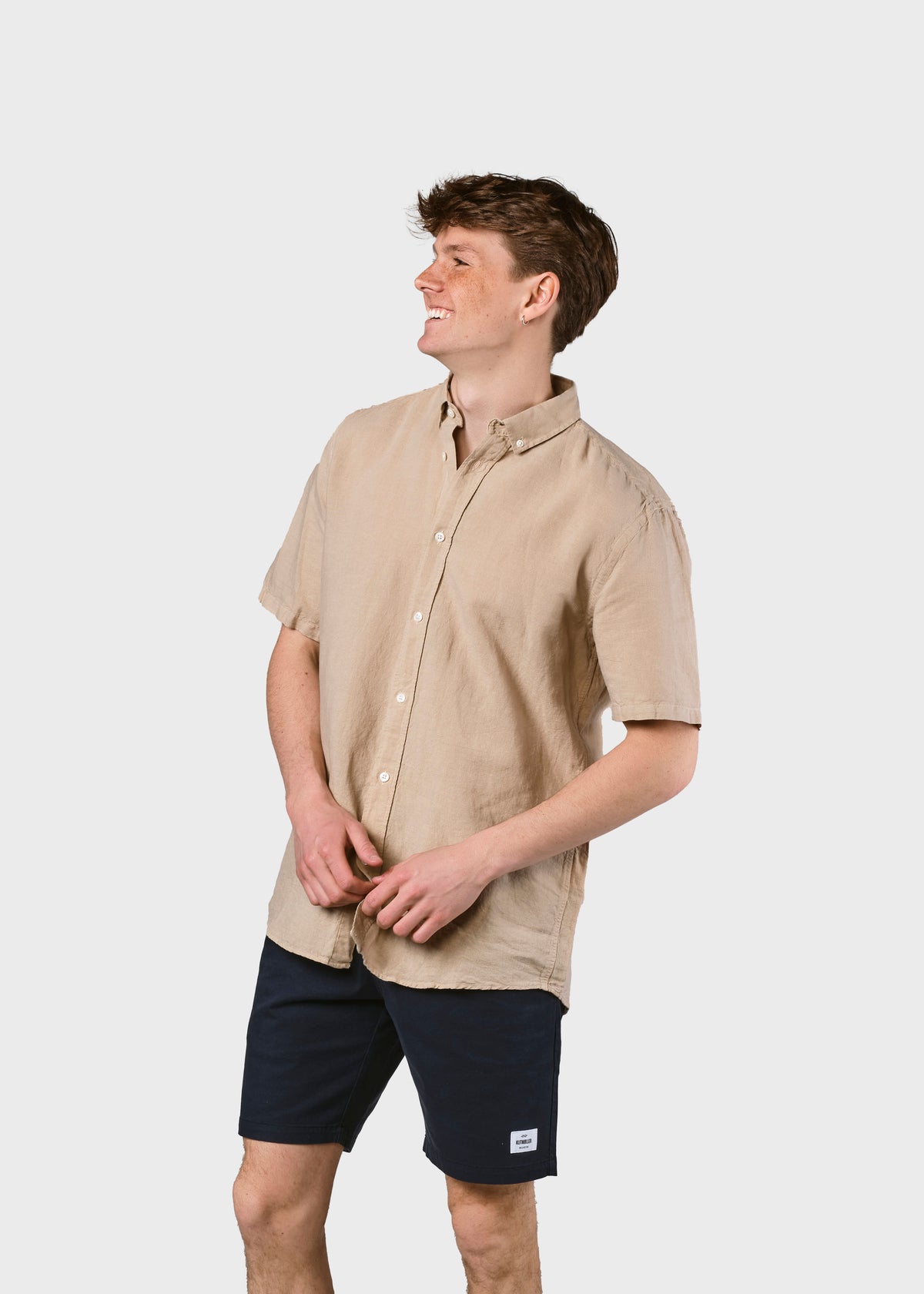Klitmøller Collective ApS Mikkel linen shirt Shirts Sand