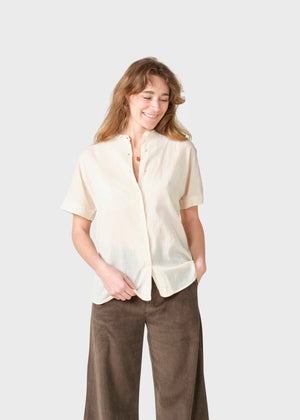 Klitmøller Collective ApS Mille S/S shirt Shirts Pastel sand