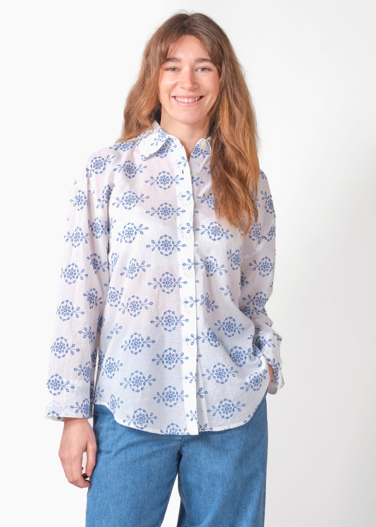 Klitmøller Collective ApS Mimi shirt GOTS Shirts White/surf blue