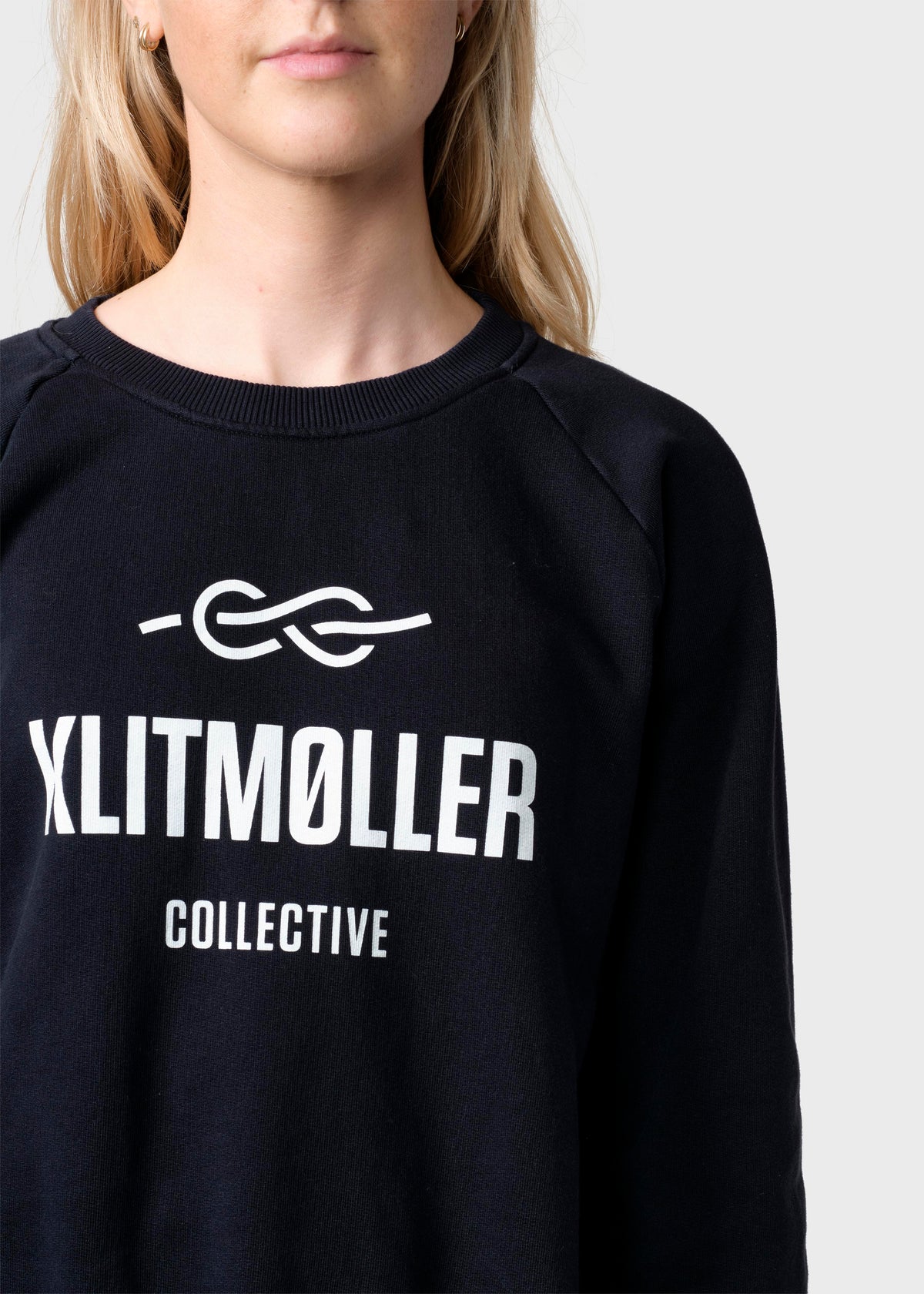 Klitmøller Collective ApS Maja logo crew Sweatshirts Black