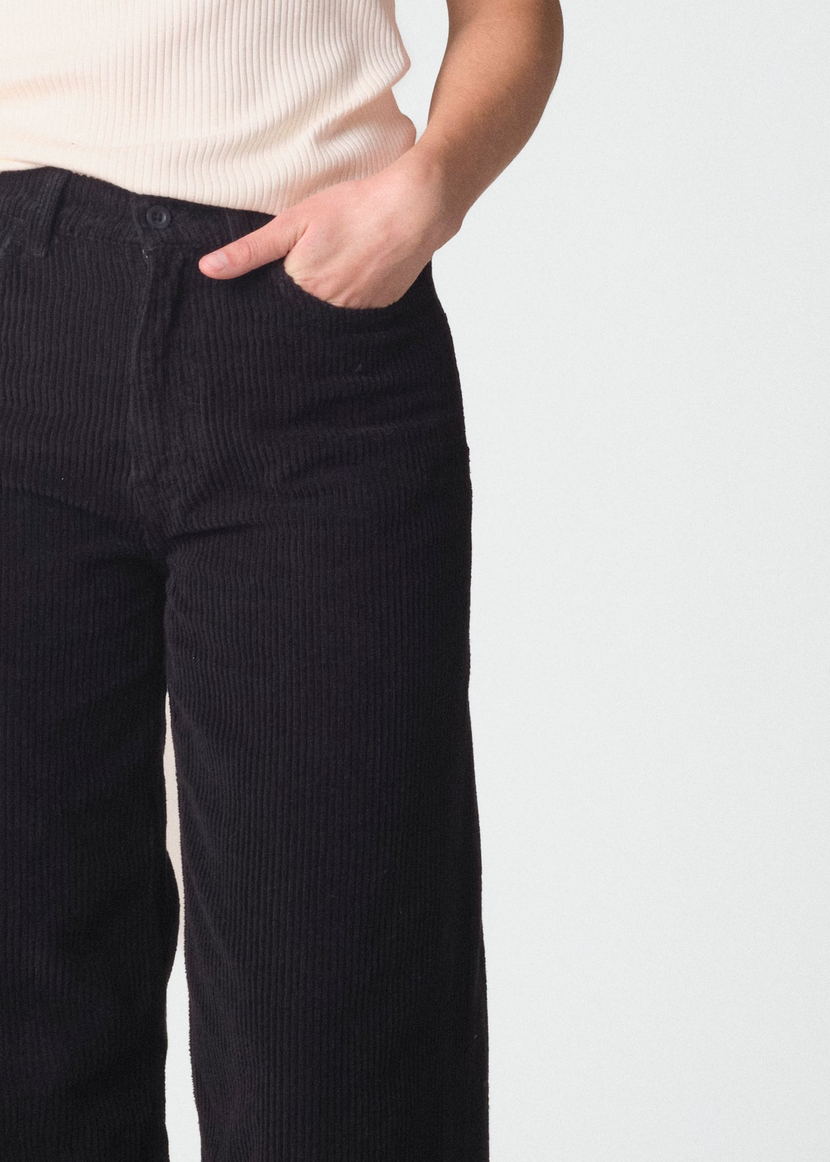 Klitmøller Collective ApS Amelia cord pants GOTS Pants Black