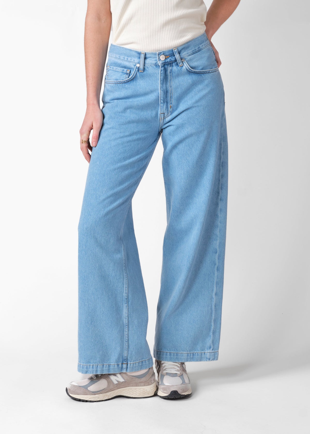 Klitmøller Collective ApS Amelia pants GOTS Pants Extra light blue stonewash