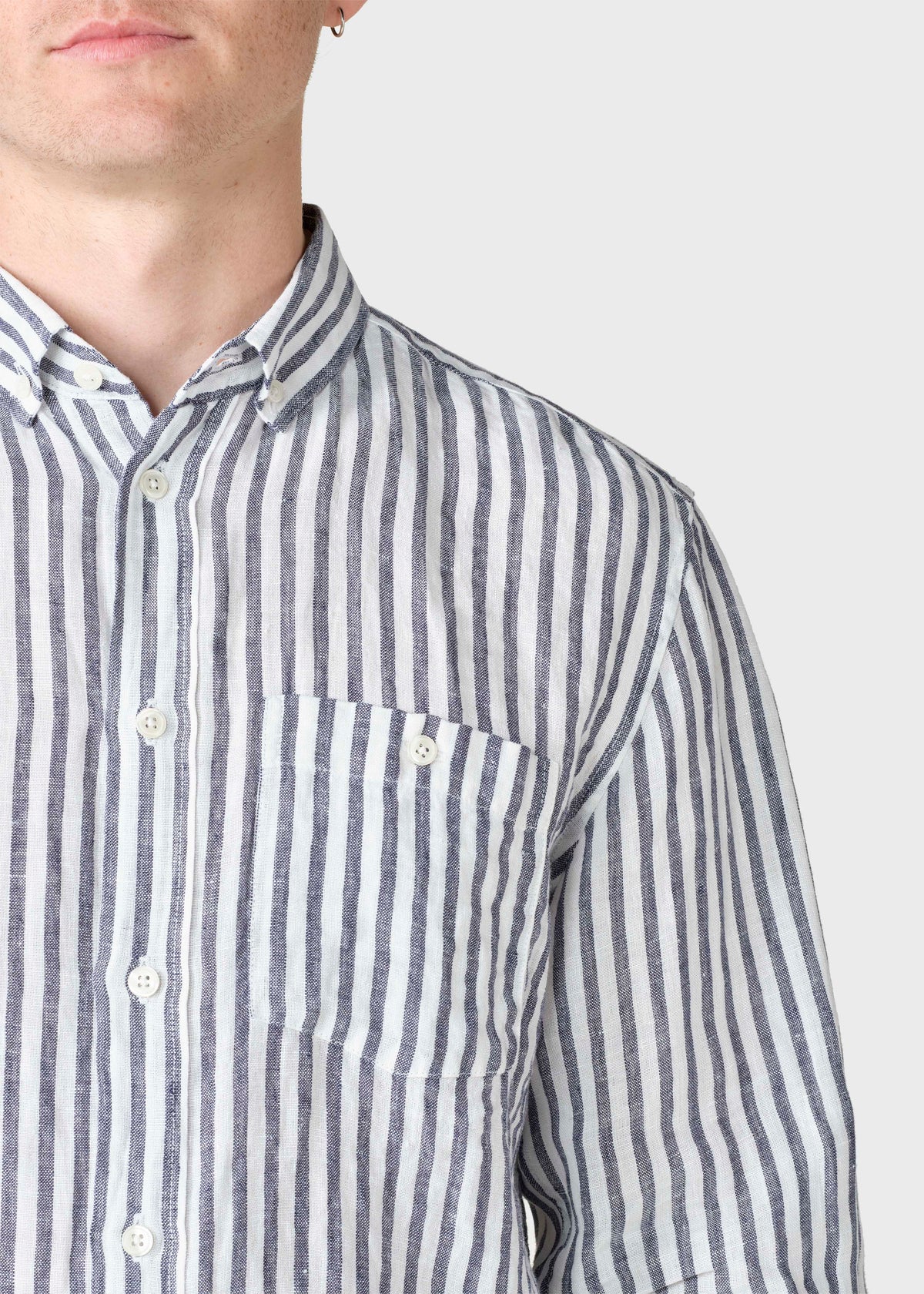 Klitmøller Collective ApS Dennis striped shirt Shirts Cream/navy