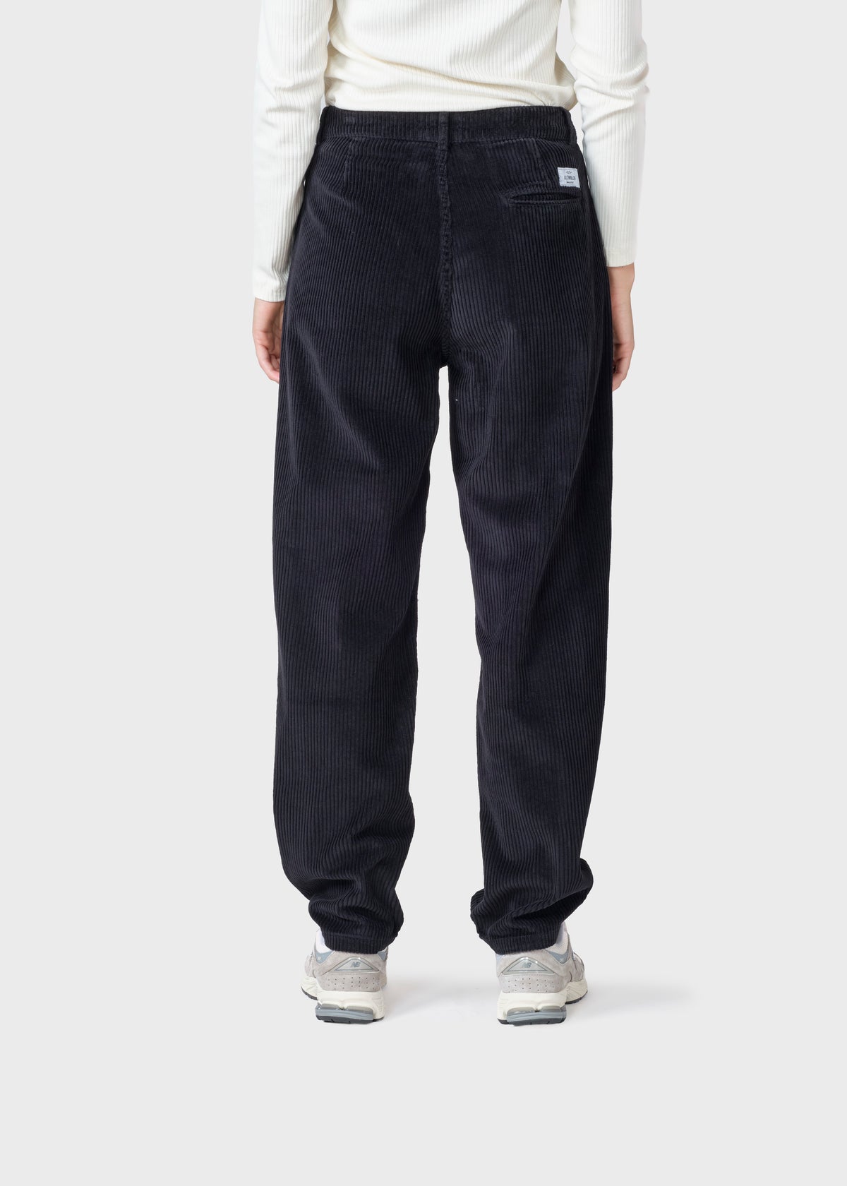Klitmøller Collective ApS Gwen jumbo corduroy pants GOTS Pants Black