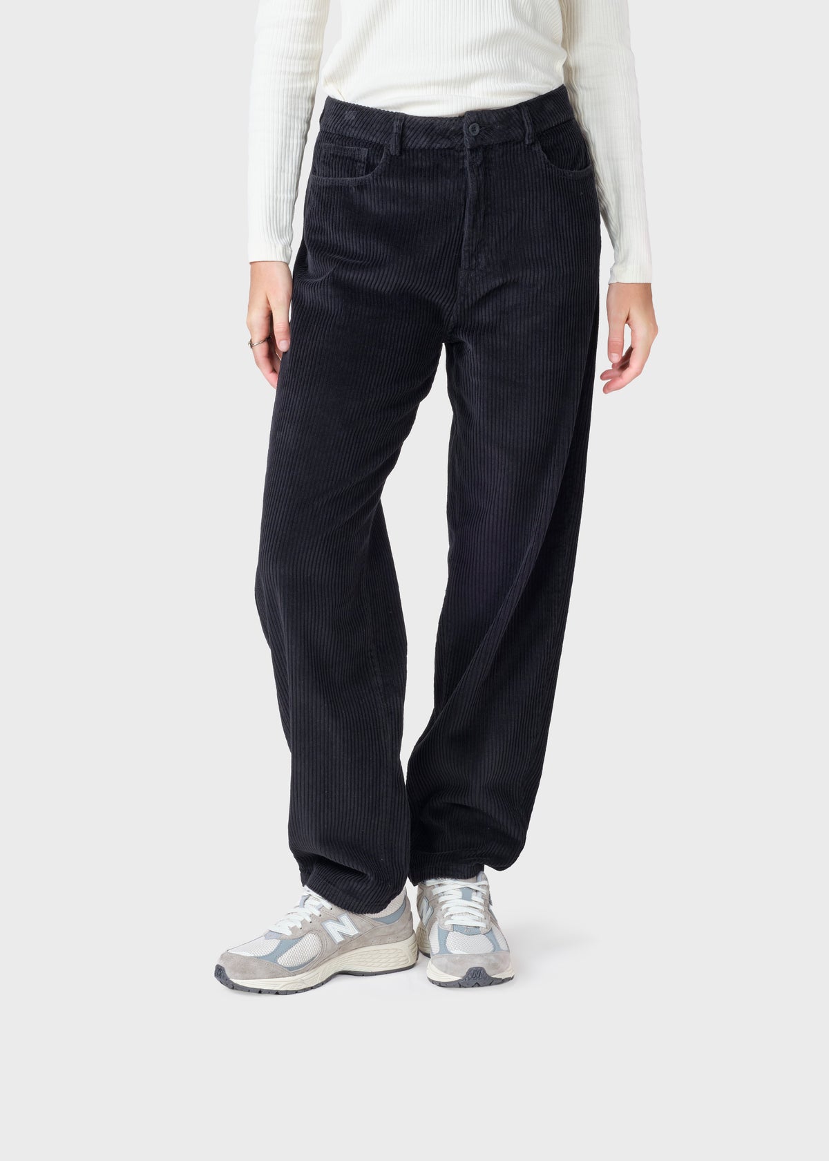 Klitmøller Collective ApS Gwen jumbo corduroy pants GOTS Pants Black