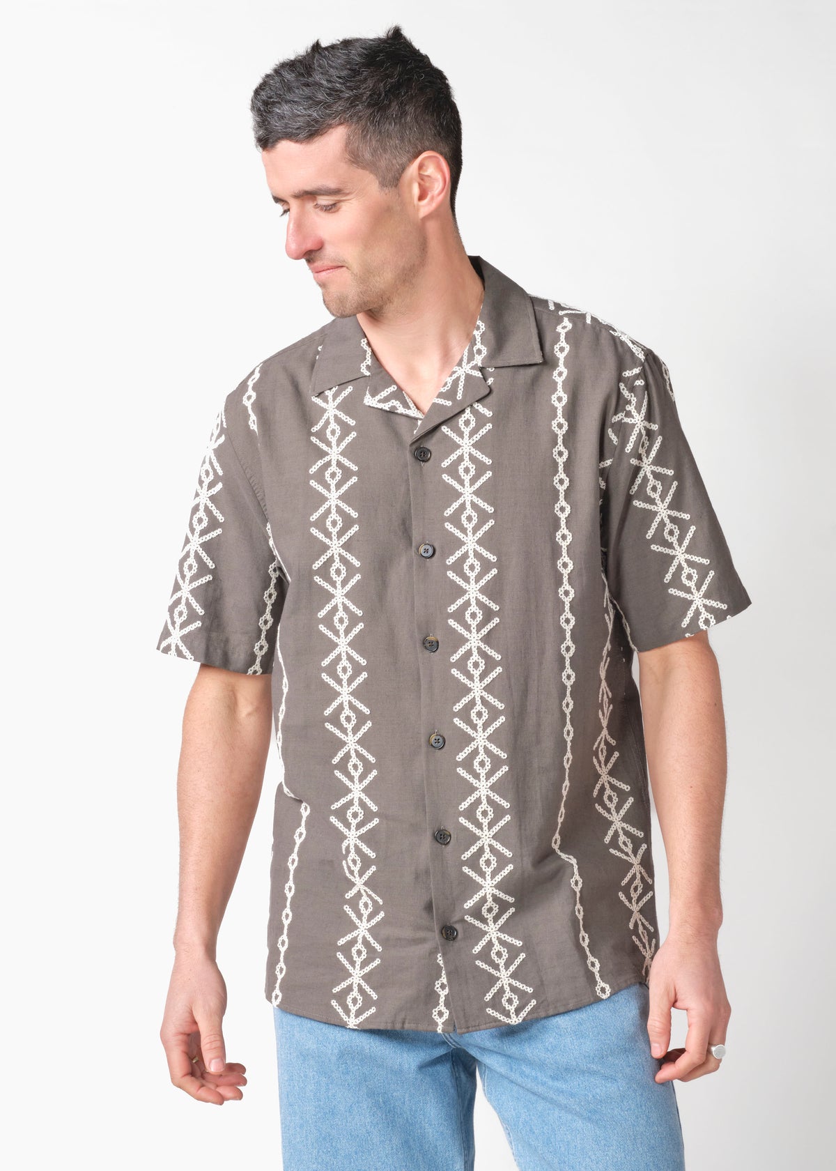 Klitmøller Collective ApS Jan S/S shirt Shirts Taupe