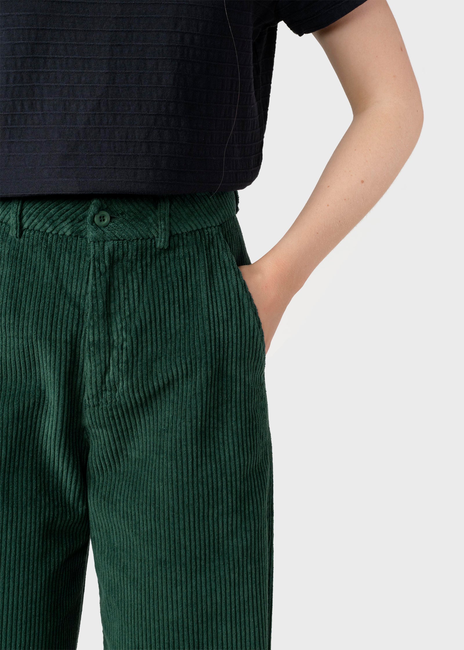 Lydia jumbo corduroy pants - Moss Green – klitmollercollective.com