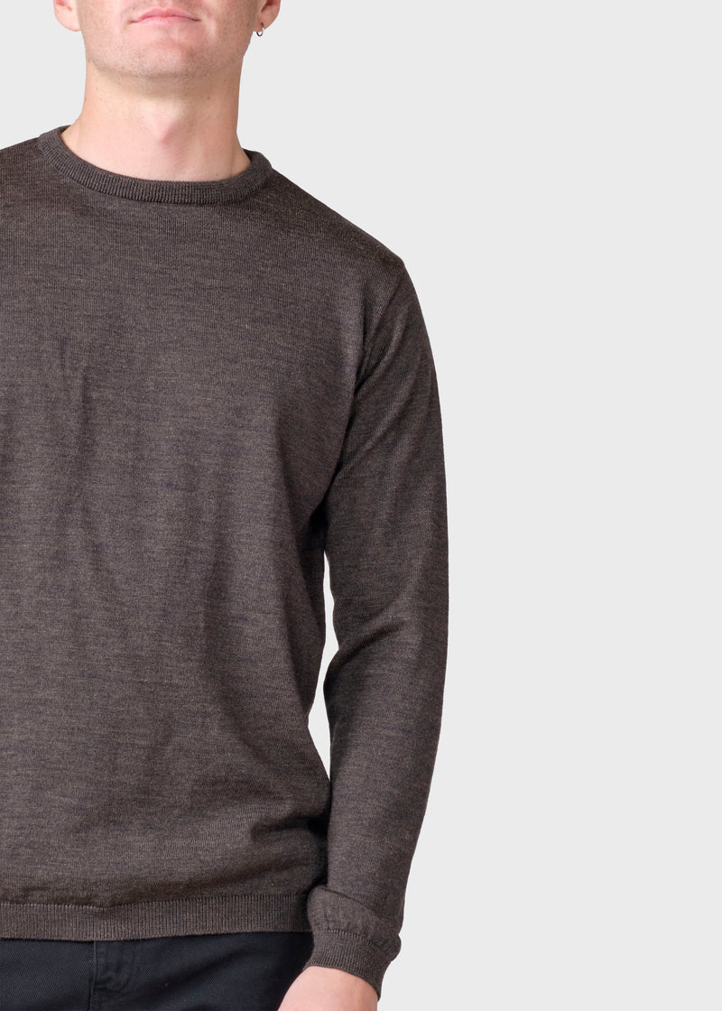 Klitmøller Collective ApS Mens basic merino knit Knitted sweaters Taupe