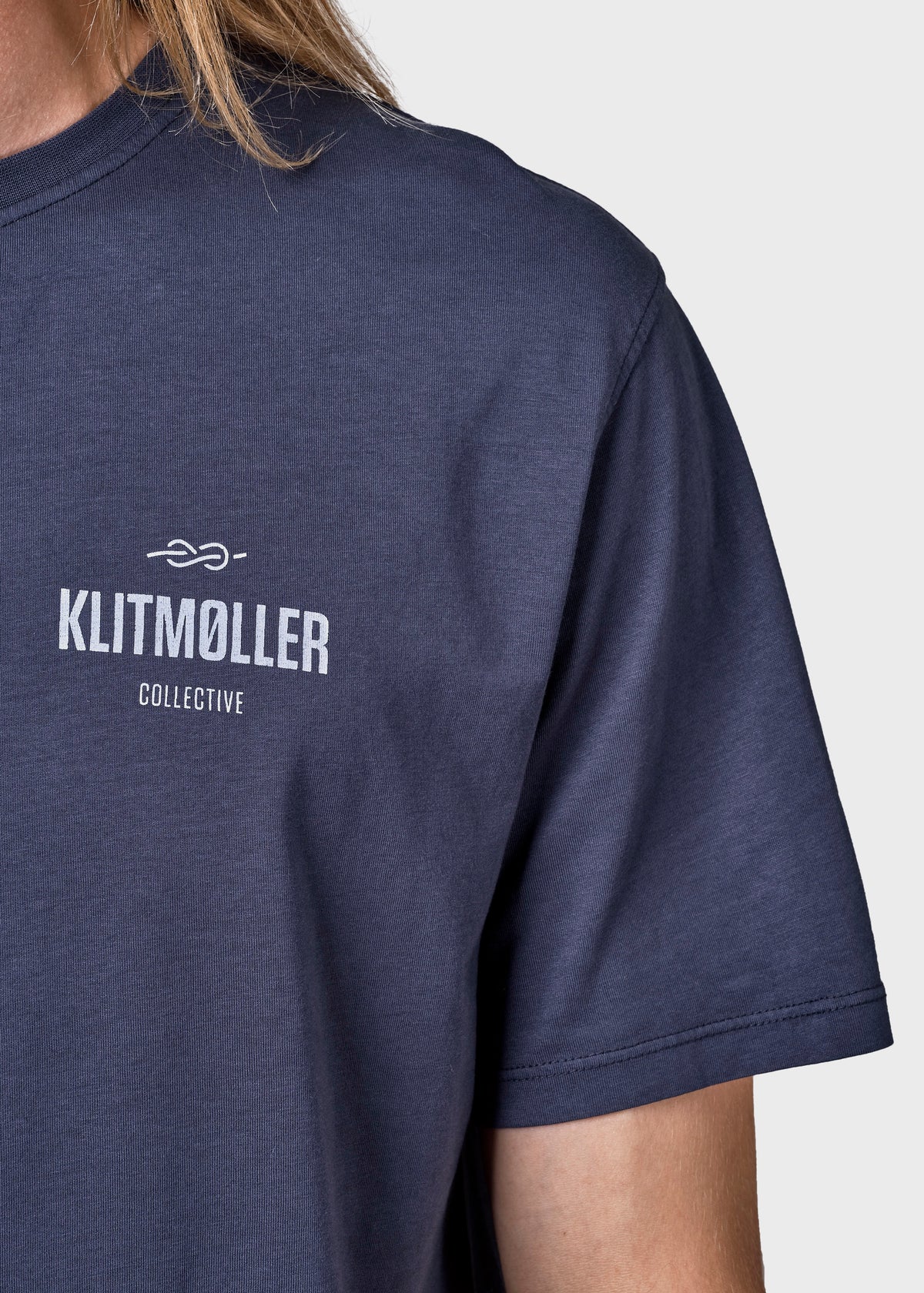 Klitmøller Collective ApS Mens small logo tee OCS T-Shirts Navy