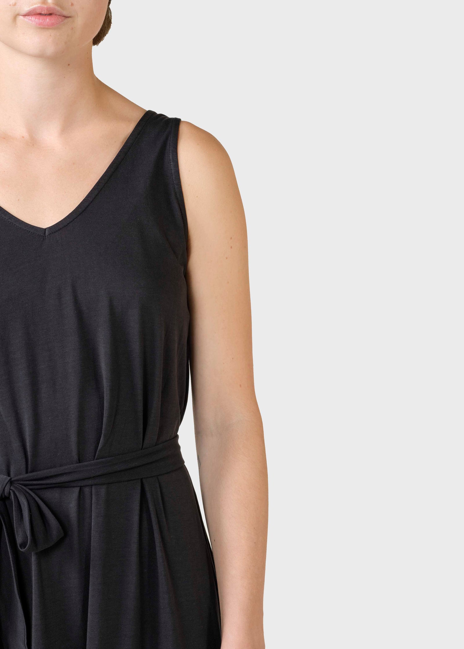 misha black dress Black Midi Sweater Dress with Crewneck, Long Sleeves & All-Over Rhinestone Detailing – Misha Sweater Dress by EASY CLOTHES – Size M-L