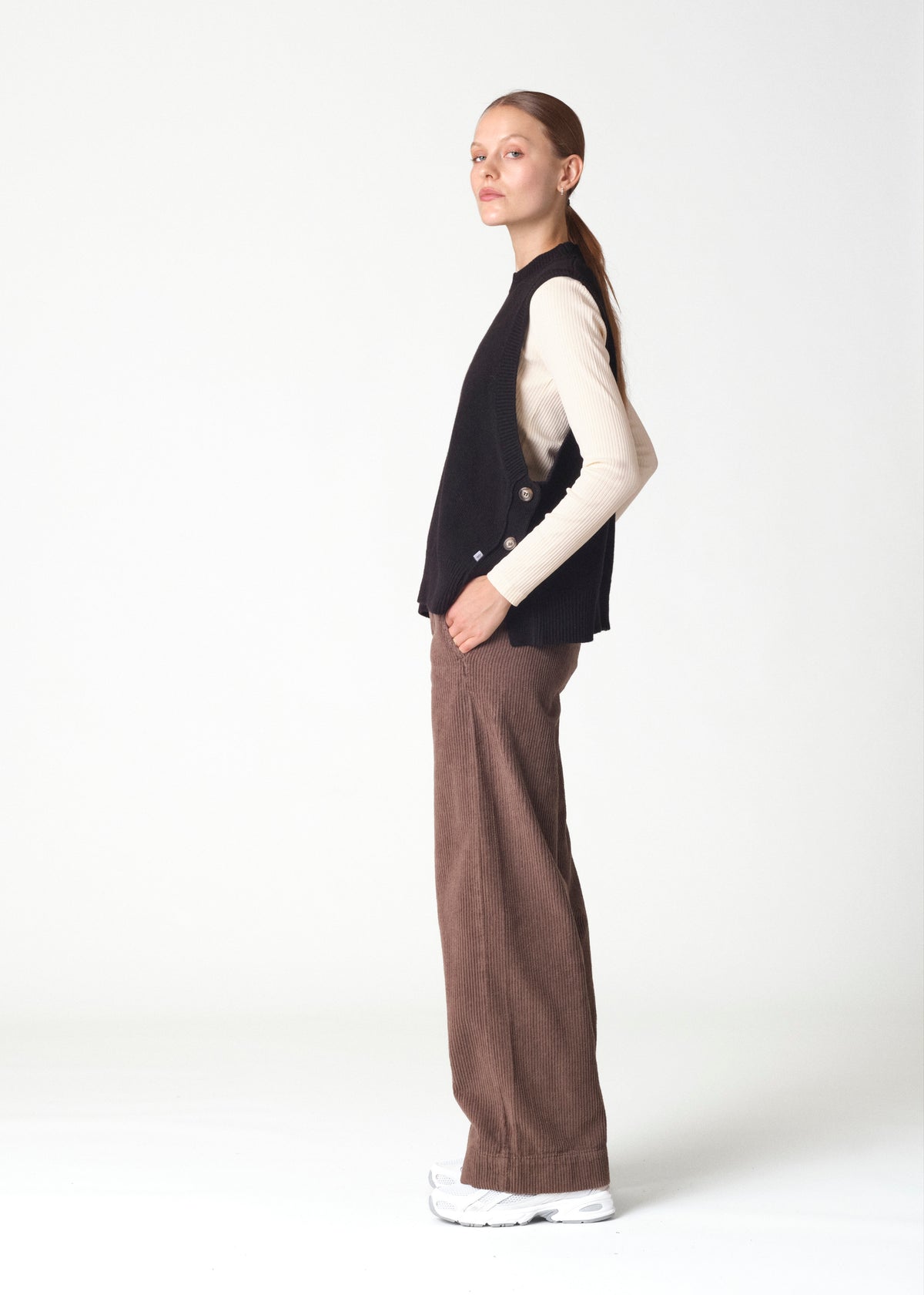 Klitmøller Collective ApS Nala knit vest Knitted sweaters Black