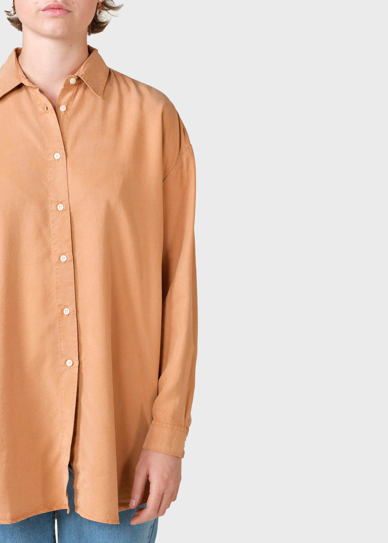 Klitmøller Collective ApS Ofelia lyocell shirt Shirts Camel