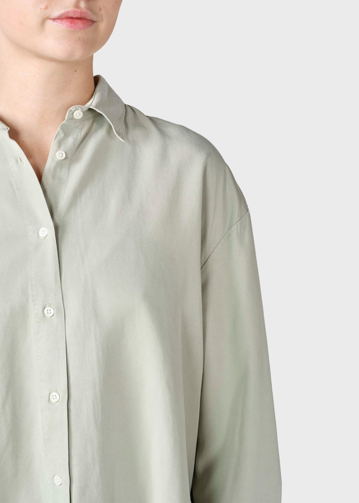 Klitmøller Collective ApS Ofelia lyocell shirt Shirts Sage