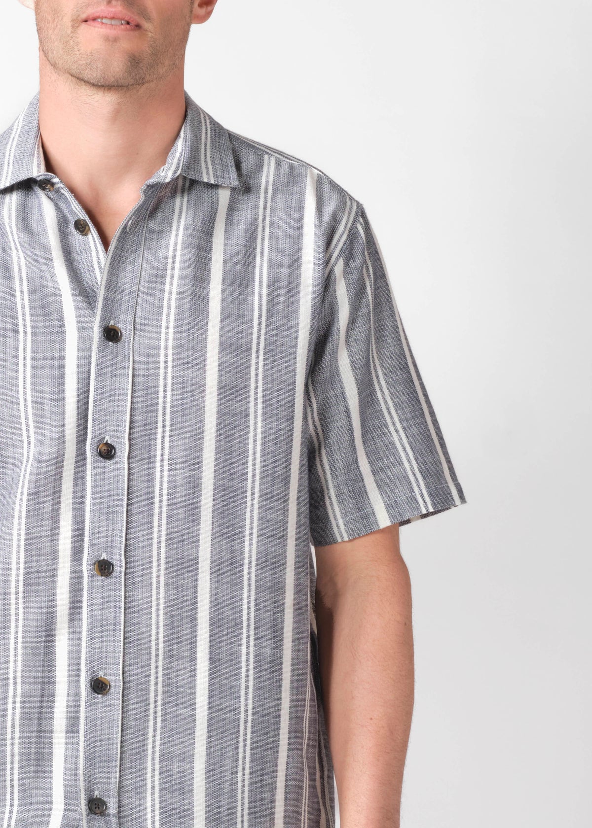 Klitmøller Collective ApS Per S/S shirt Shirts Navy/white