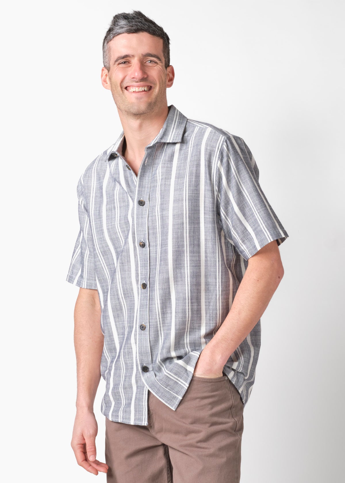 Klitmøller Collective ApS Per S/S shirt Shirts Navy/white