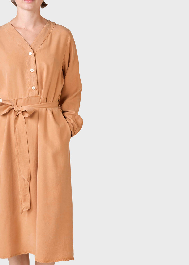 Klitmøller Collective ApS Pernille LS dress Dress Camel