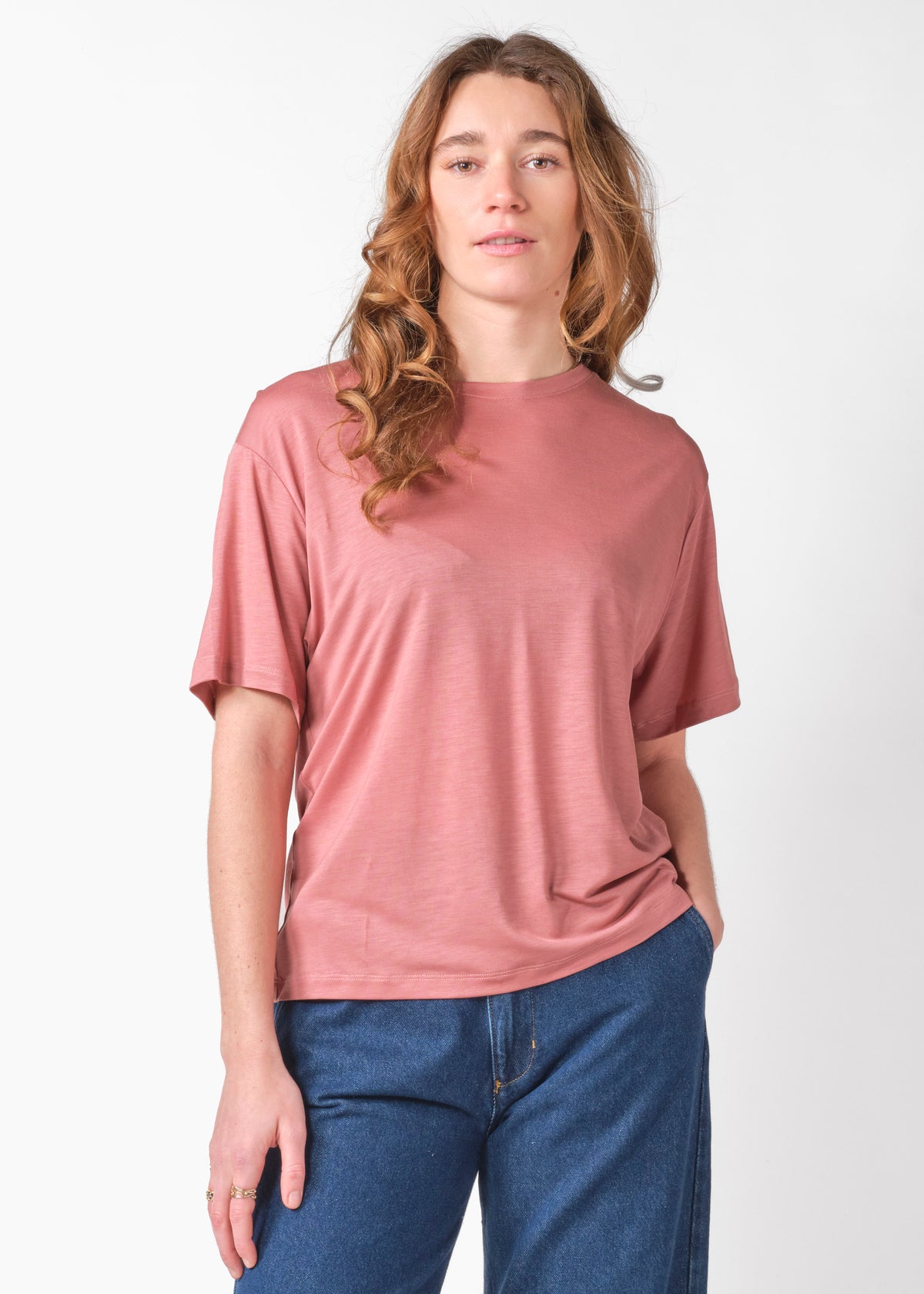 Klitmøller Collective ApS Rose lyocell tee T-Shirts Faded rose